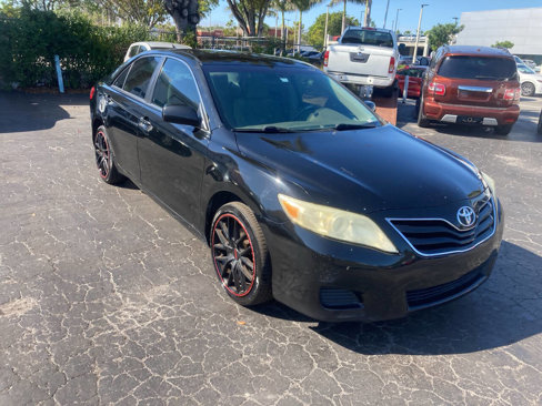 Used 2011 Toyota Camry LE image 12