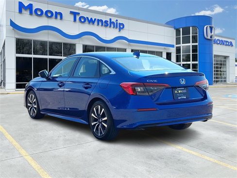 Used 2023 Honda Civic EX image 4