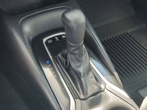 Used 2024 Toyota Corolla LE image 29