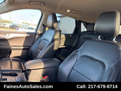 Used 2020 Ford Escape SEL image 16
