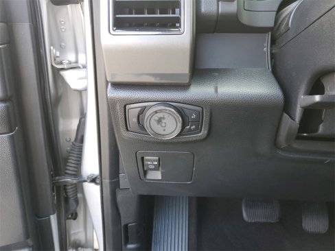 Used 2019 Ford Expedition XLT w/ Equipment Group 201A image 19