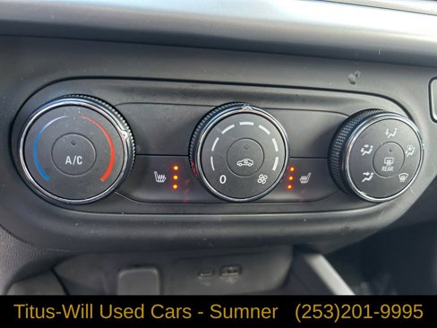 Used 2024 Chevrolet Trax LS w/ LS Convenience Package image 35