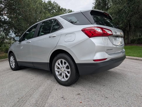 Used 2020 Chevrolet Equinox LS image 6