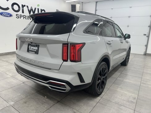 Used 2022 Kia Sorento SX image 4