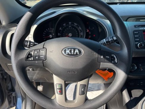 Used 2016 Kia Sportage LX image 13