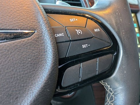 Used 2017 Chrysler 300 S w/ 300S Premium Group image 20