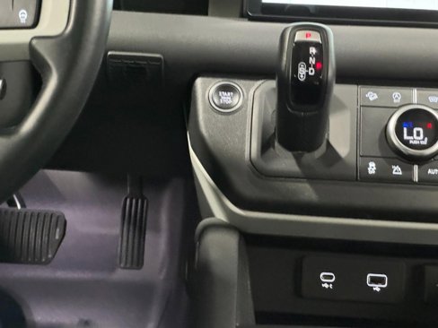 Certified 2022 Land Rover Defender 110 SE image 17