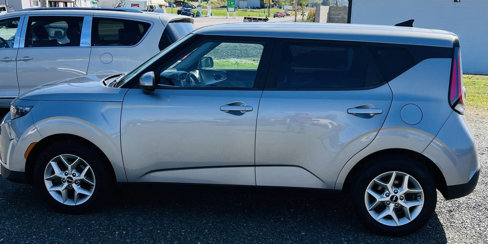 Used 2023 Kia Soul LX w/ Option Group 015 image 8