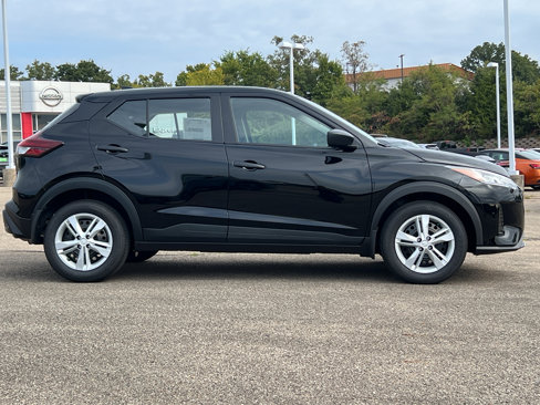 New 2025 Nissan Kicks Play S image 8