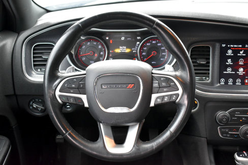 Used 2017 Dodge Charger R/T w/ Premium Group image 29