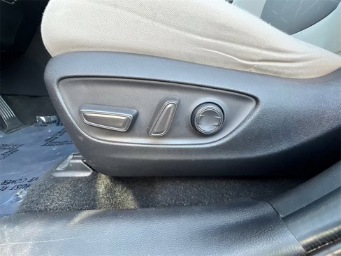 Used 2020 Toyota RAV4 XLE image 25