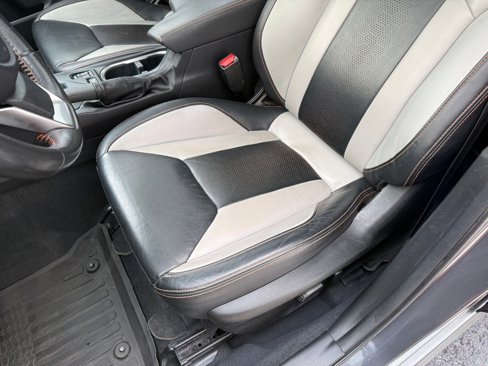 Used 2022 Subaru Crosstrek 2.5i Limited w/ Moonroof Package 2 image 12