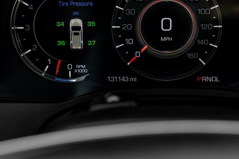 Used 2019 Cadillac Escalade ESV Luxury image 21