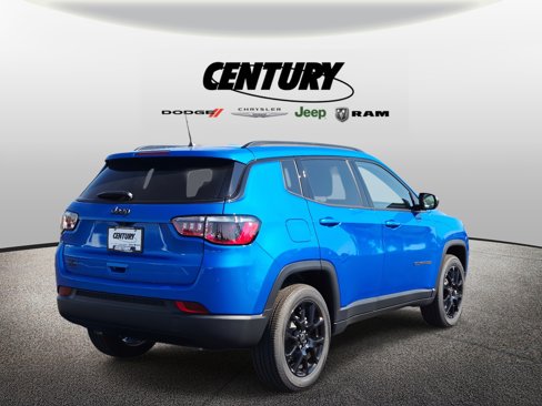 New 2026 Jeep Compass Latitude image 3