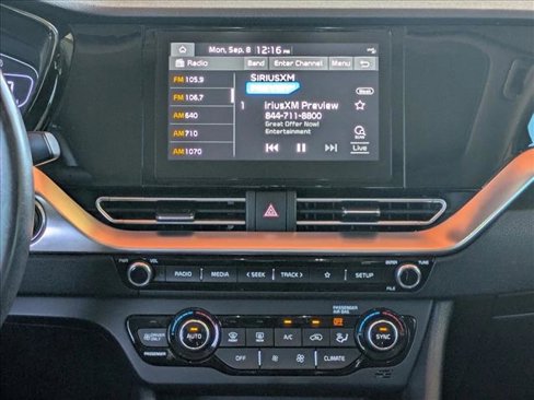 Used 2021 Kia Niro Touring image 14