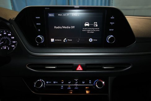 Used 2022 Hyundai Sonata SE image 16