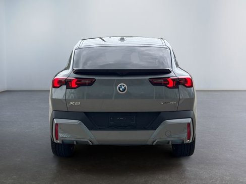 Certified 2025 BMW X2 xDrive28i w/ Convenience Package image 4