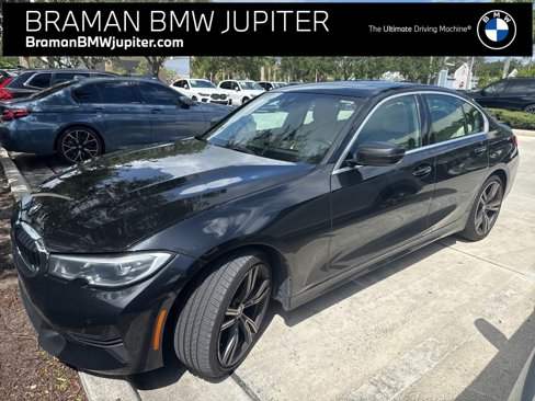 Certified 2022 BMW 330i xDrive Sedan w/ Premium Package image 1