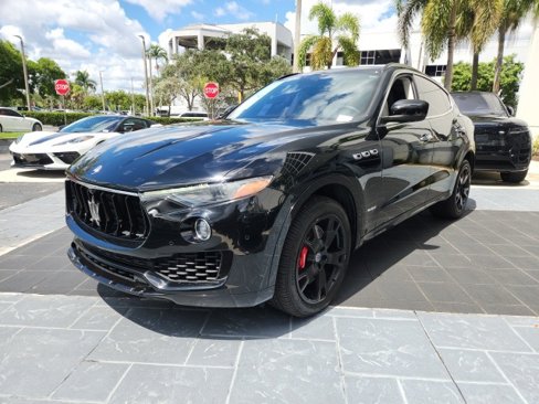 Used 2018 Maserati Levante S GranSport image 17