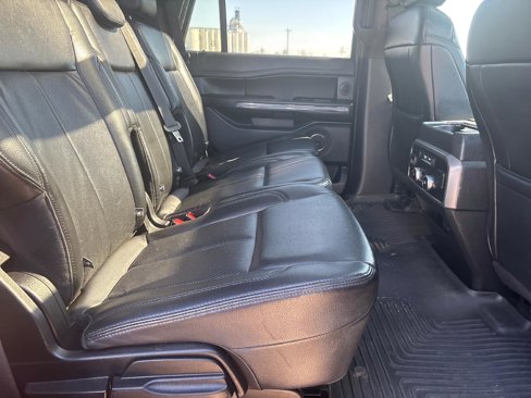 Used 2019 Ford Expedition XLT w/ Equipment Group 202A image 39