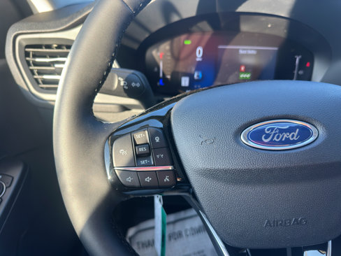 New 2025 Ford Escape SE image 35