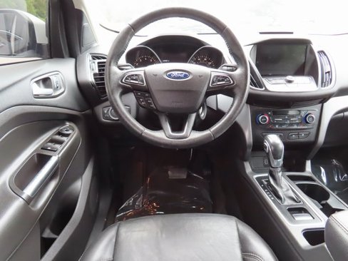 Used 2018 Ford Escape SEL image 16