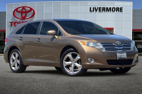 Used 2011 Toyota Venza AWD image 2