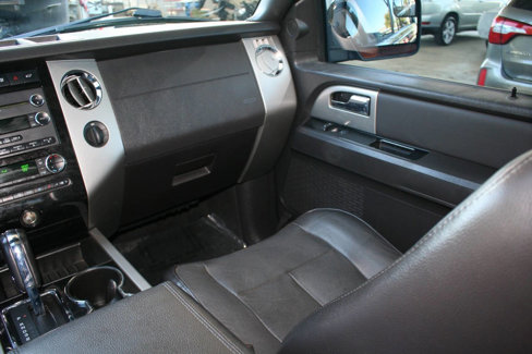 Used 2012 Ford Expedition Limited image 19