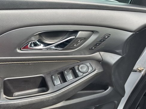 Used 2020 Chevrolet Traverse Premier image 15