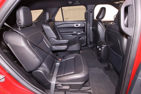 Certified 2020 Ford Explorer XLT w/ Equipment Group 202A image 20