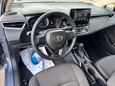 Used 2022 Toyota Corolla LE image 18