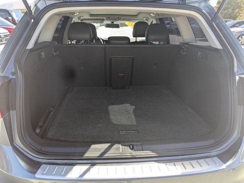 Used 2017 Volkswagen Golf SEL image 21
