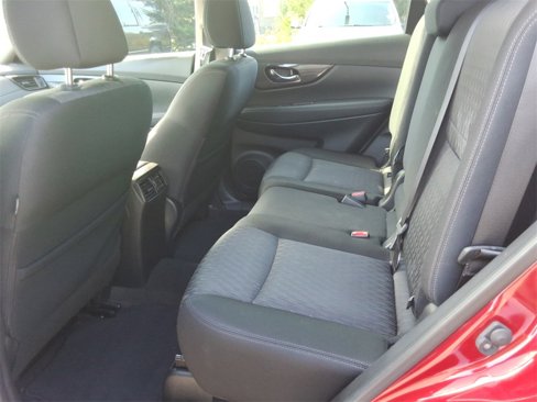 Used 2017 Nissan Rogue S image 19