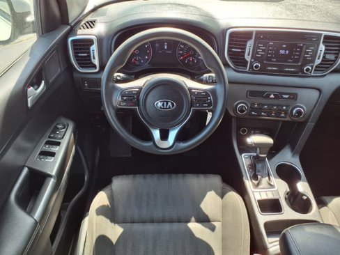 Used 2017 Kia Sportage LX image 8