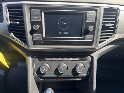Certified 2021 Volkswagen Atlas S image 12