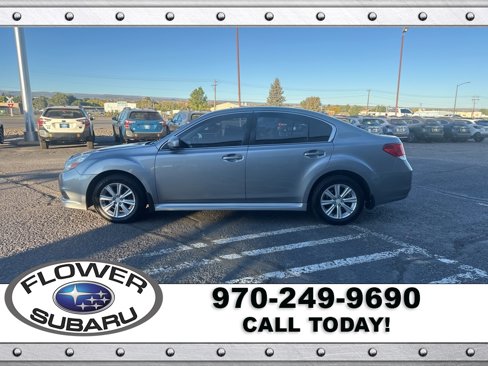 Used 2011 Subaru Legacy 2.5i Premium w/ All-Weather Pkg image 4