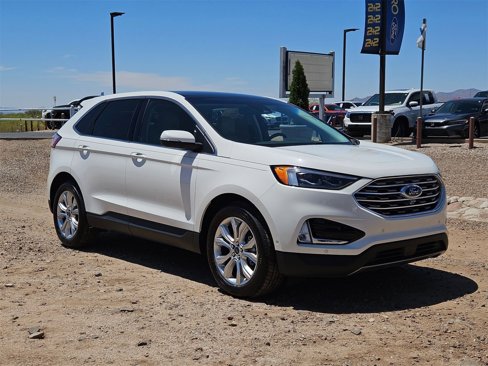 Certified 2020 Ford Edge Titanium w/ Equipment Group 301A image 3