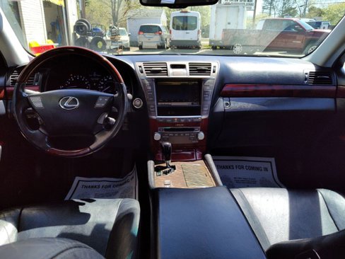 Used 2011 Lexus LS 460 AWD image 10