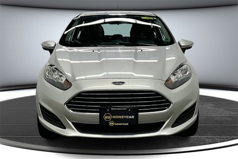 Used 2019 Ford Fiesta SE w/ Cold Weather Package image 2