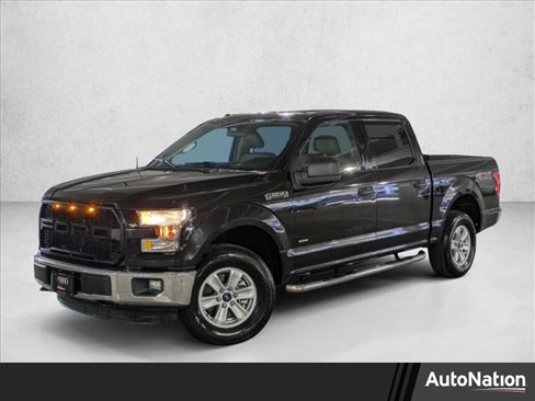 Used 2015 Ford F150 XLT image 1
