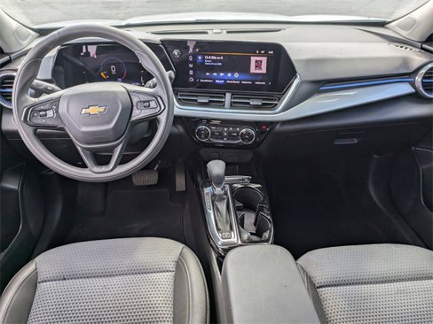 Used 2024 Chevrolet Trax LT image 15