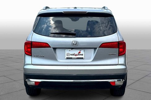 Used 2018 Honda Pilot Touring image 4