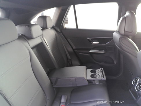Certified 2025 Mercedes-Benz GLC 300 image 23