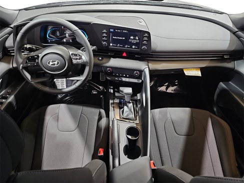 New 2025 Hyundai Elantra Sport image 9