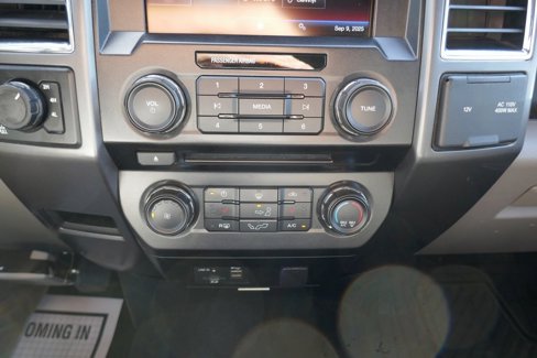 Used 2015 Ford F150 XLT w/ Equipment Group 302A Luxury image 28