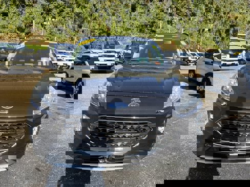 Used 2020 Ford Escape Titanium image 11