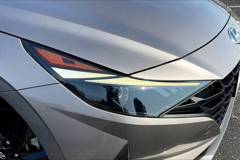 Used 2022 Hyundai Elantra SEL image 24
