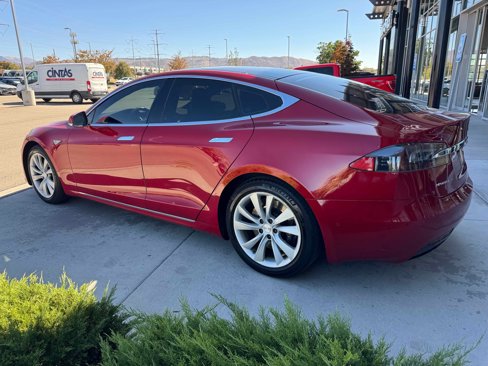 Used 2016 Tesla Model S 60D image 3
