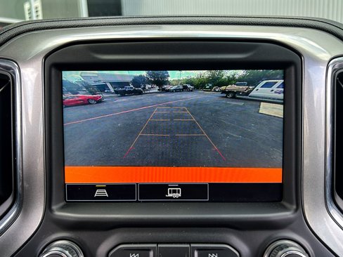 Used 2021 Chevrolet Silverado 1500 LT Trail Boss w/ Convenience Package II image 21