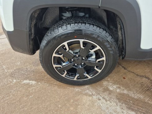 Used 2023 Jeep Renegade Trailhawk image 12